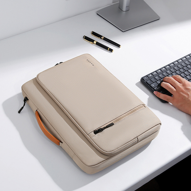 Balo đựng MacBook cho nữ - Sự lựa chọn hoàn hảo để thể hiện phong cách và bảo vệ thiết bị